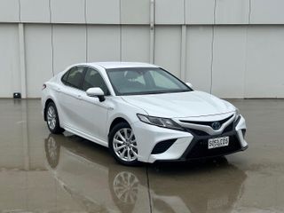 2020  Toyota Camry Ascent Sport Sedan (Frosted White) Used Car Thumbnail