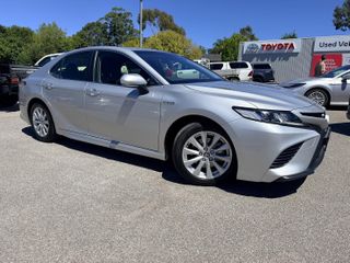 2020  Toyota Camry Ascent Sport Sedan (Silver Pearl) Used Car Thumbnail