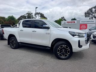 2023  Toyota Hilux SR5 Ute (Frosted White) Used Car Thumbnail