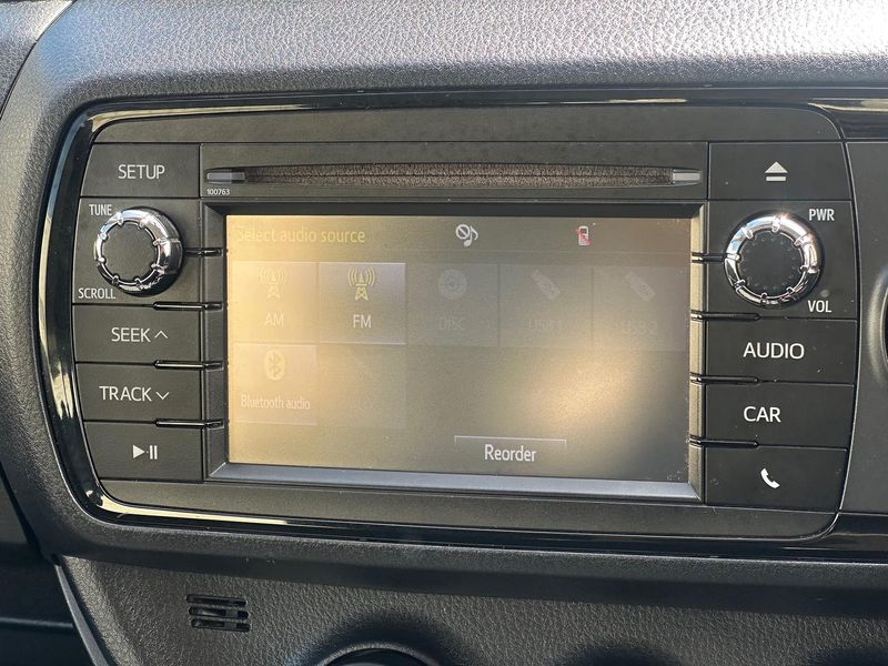 2017 Toyota Yaris Ascent Manual Photo 13