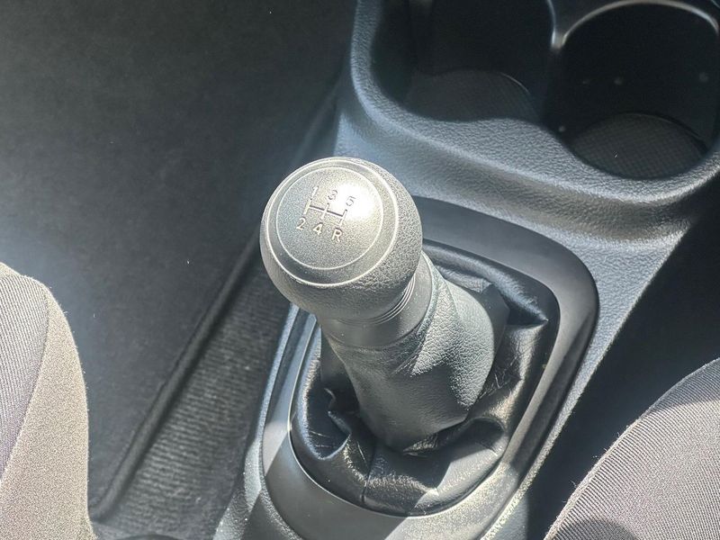 2017 Toyota Yaris Ascent Manual Photo 16