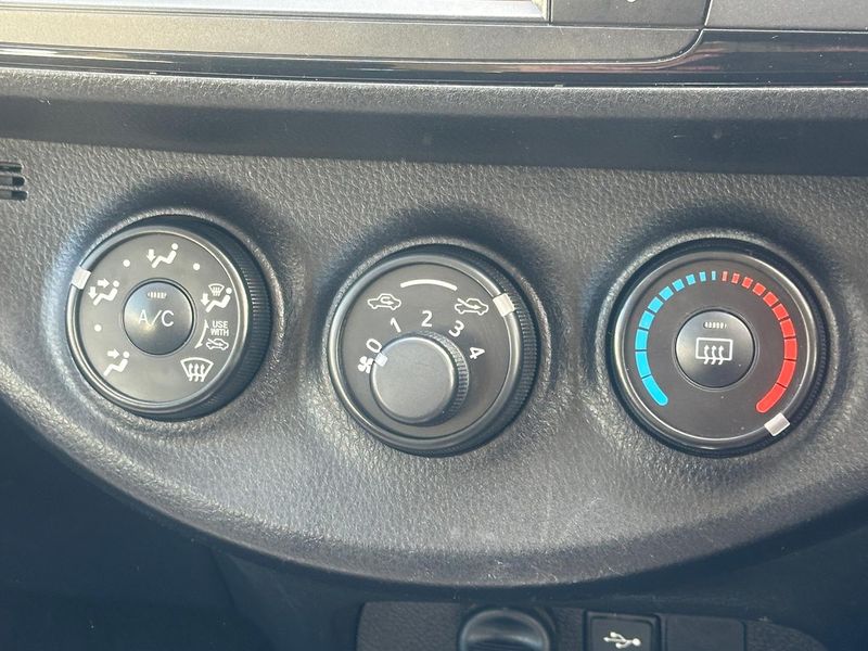 2017 Toyota Yaris Ascent Manual Photo 15