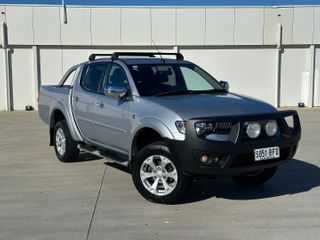 2015  Mitsubishi Triton GLX-R Ute Used Car Thumbnail
