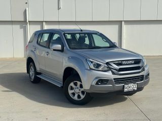 2019  Isuzu MU-X LS-M SUV (Titanium Silver) Used Car Thumbnail