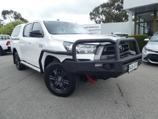 2023  Toyota Hilux SR Ute (Glacier White) Used Car Thumbnail