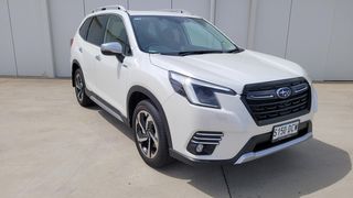 2024 Subaru Forester Hybrid S SUV (Crystal White) Used Car Thumbnail
