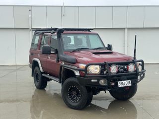 2022  Toyota Landcruiser GXL SUV (Merlot Red) Used Car Thumbnail