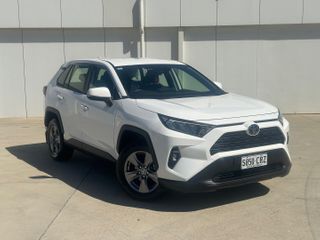 2022  Toyota RAV4 GX SUV (Glacier White) Used Car Thumbnail