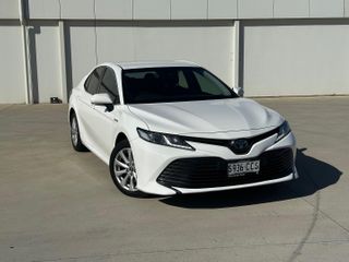 2019 Toyota Camry Ascent Sedan (Glacier White) Used Car Thumbnail