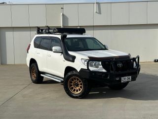 2018  Toyota Landcruiser Prado GX SUV (Glacier White) Used Car Thumbnail