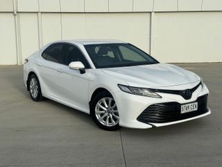 2019  Toyota Camry Ascent Sedan (Glacier White) Used Car Thumbnail
