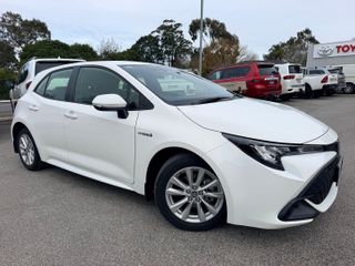 2023  Toyota Corolla Ascent Sport Hybrid Hatch (Glacier White) Used Car Thumbnail