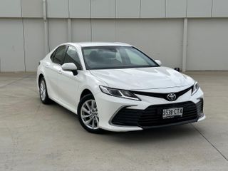 2022  Toyota Camry Ascent Sedan (Glacier White) Used Car Thumbnail