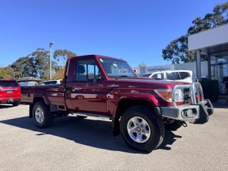 2014  Toyota Landcruiser GXL Cab Chassis (Merlot Red) Used Car Thumbnail