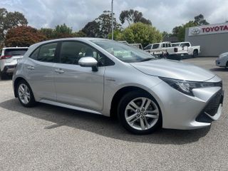 2021  Toyota Corolla Ascent Sport Hybrid Hatch (Silver Pearl) Used Car Thumbnail