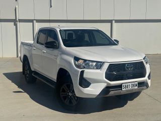 2025  Toyota Hilux SR Ute (Glacier White) Used Car Thumbnail